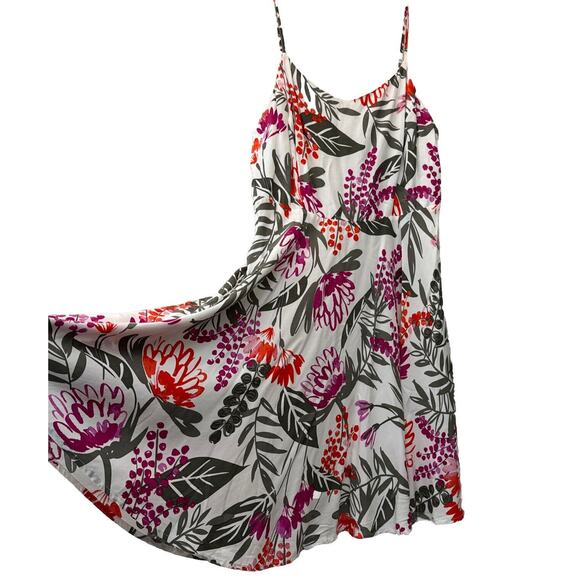 Old Navy Fit and Flare Cami Mini Dress Floral Tiered Smocked Back Size L… - Picture 2 of 12